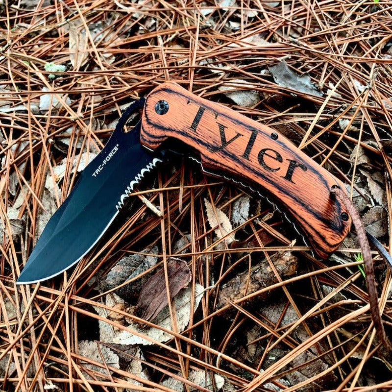 Artisan Crafted Engraved Pocket Knife