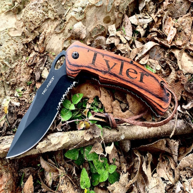 Artisan Crafted Engraved Pocket Knife